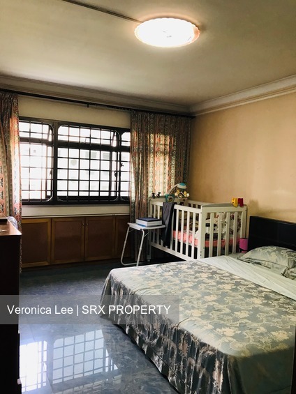 Blk 285C Toh Guan Road (Jurong East), HDB Executive #184344172